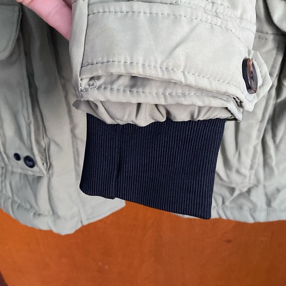 Never wore. Tried on didn’t like on me. - Picture 5 of 5